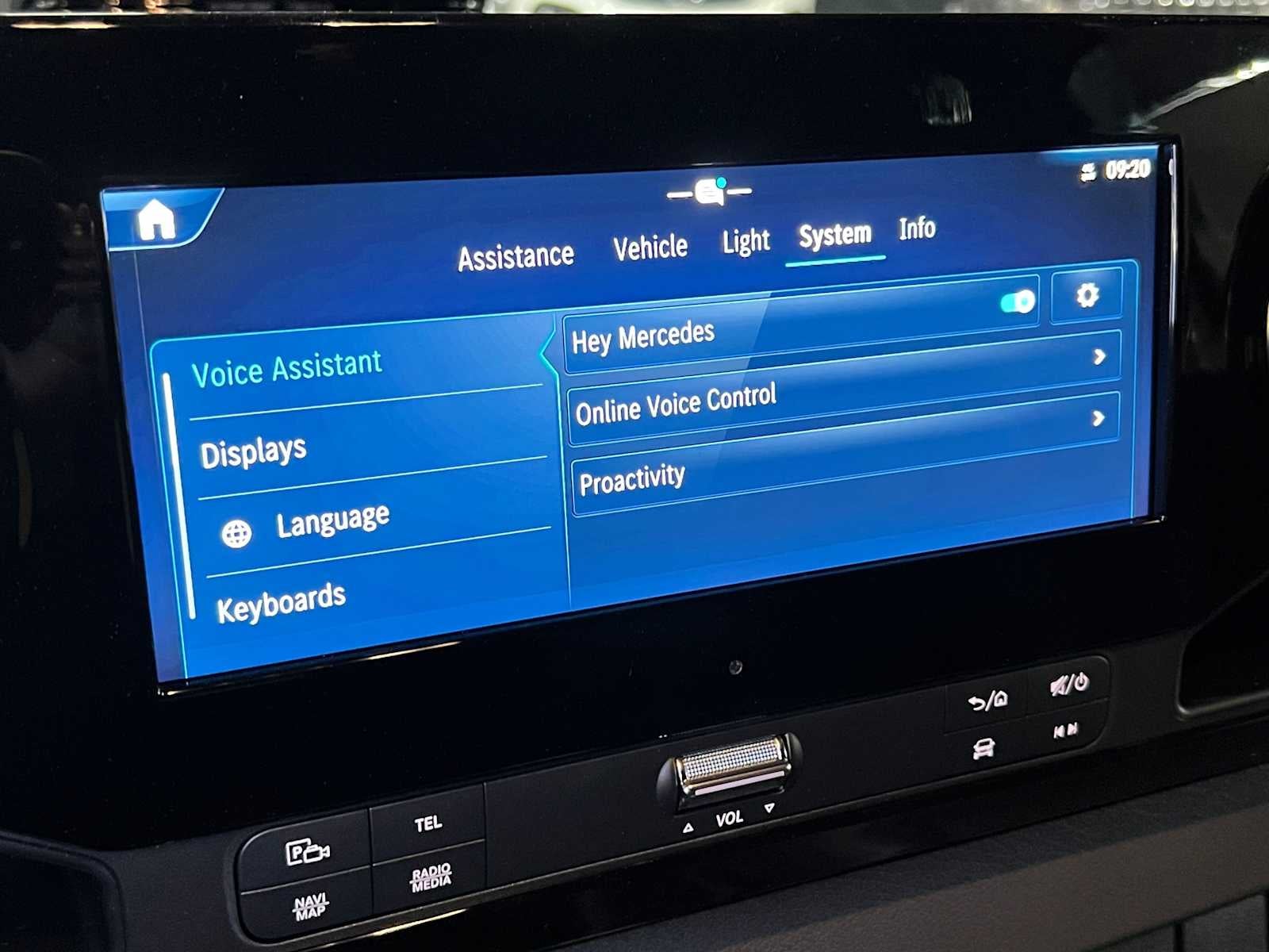 2026 Mercedes-Benz Sprinter Cargo 2500 Standard Roof I4 Diesel HO 144 AWD