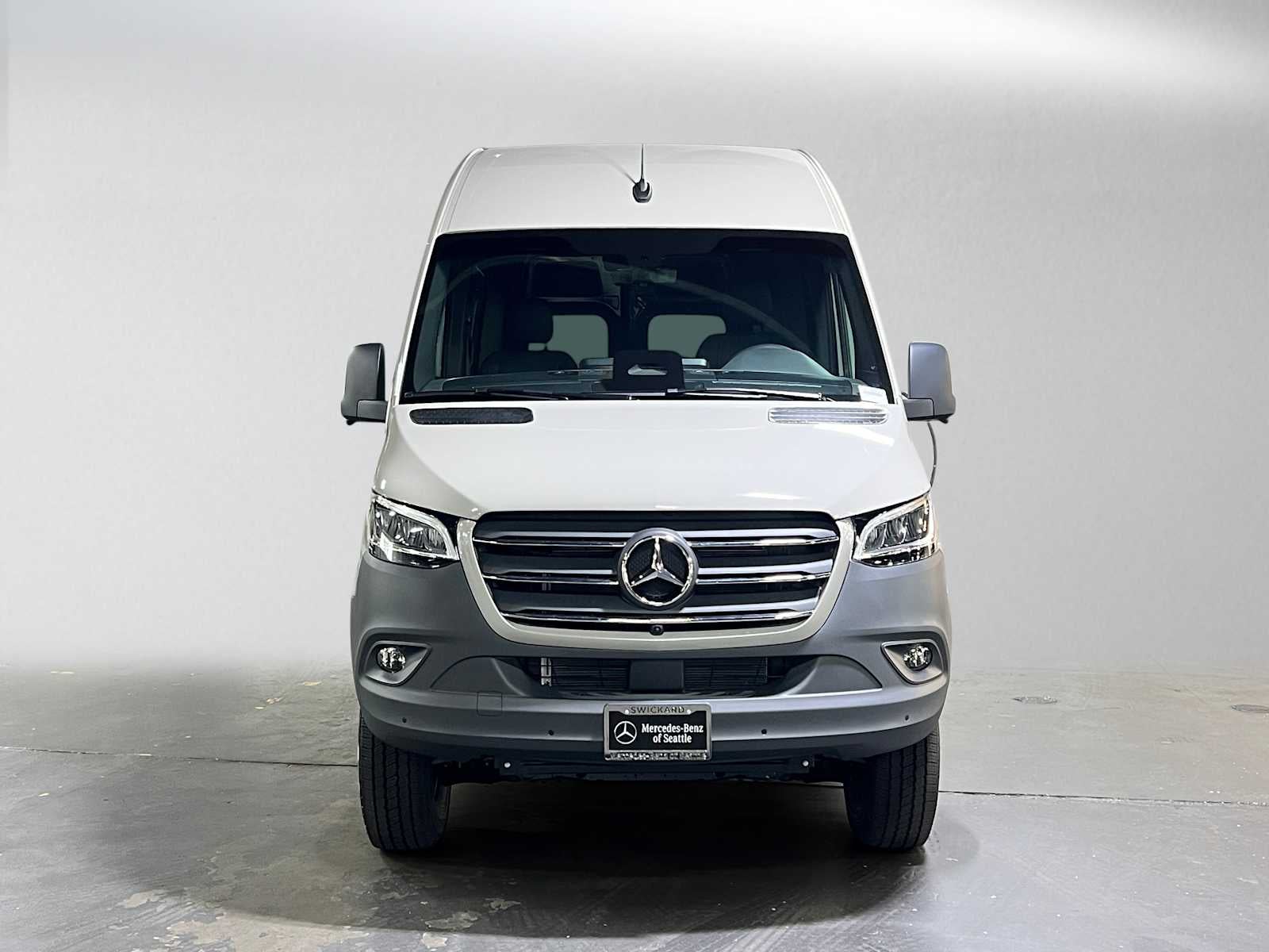 2026 Mercedes-Benz Sprinter Cargo 2500 Standard Roof I4 Diesel HO 144 AWD