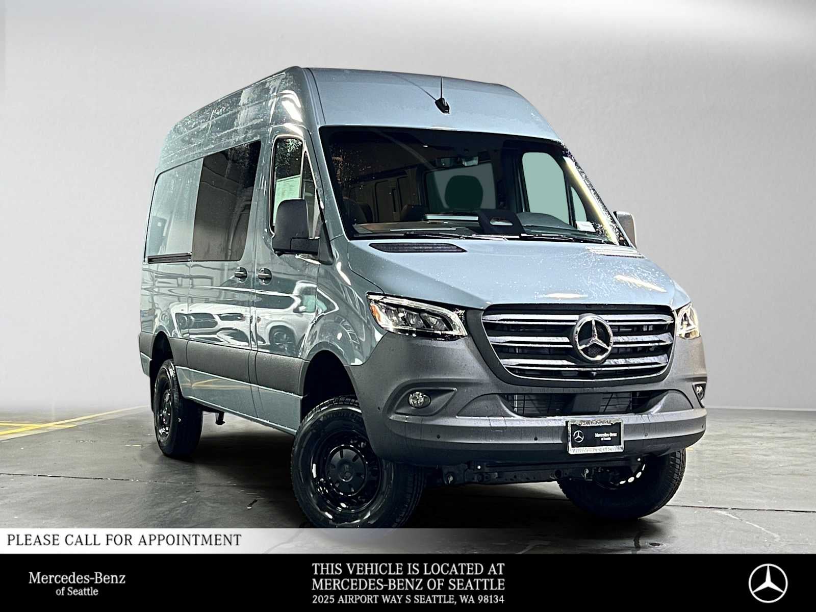2026 Mercedes-Benz Sprinter Crew 2500 Standard Roof I4 Diesel HO 144 AWD
