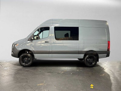 2026 Mercedes-Benz Sprinter Crew 2500 Standard Roof I4 Diesel HO 144 AWD