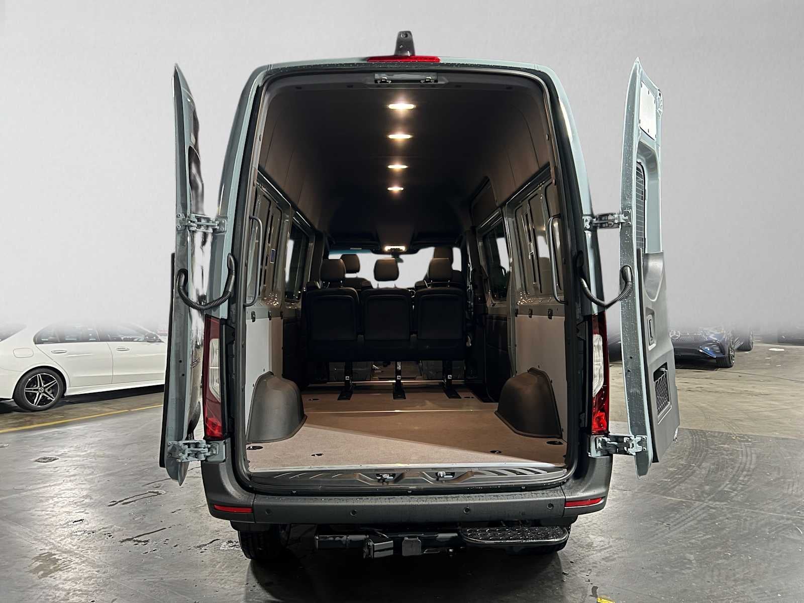 2026 Mercedes-Benz Sprinter Crew 2500 Standard Roof I4 Diesel HO 144 AWD