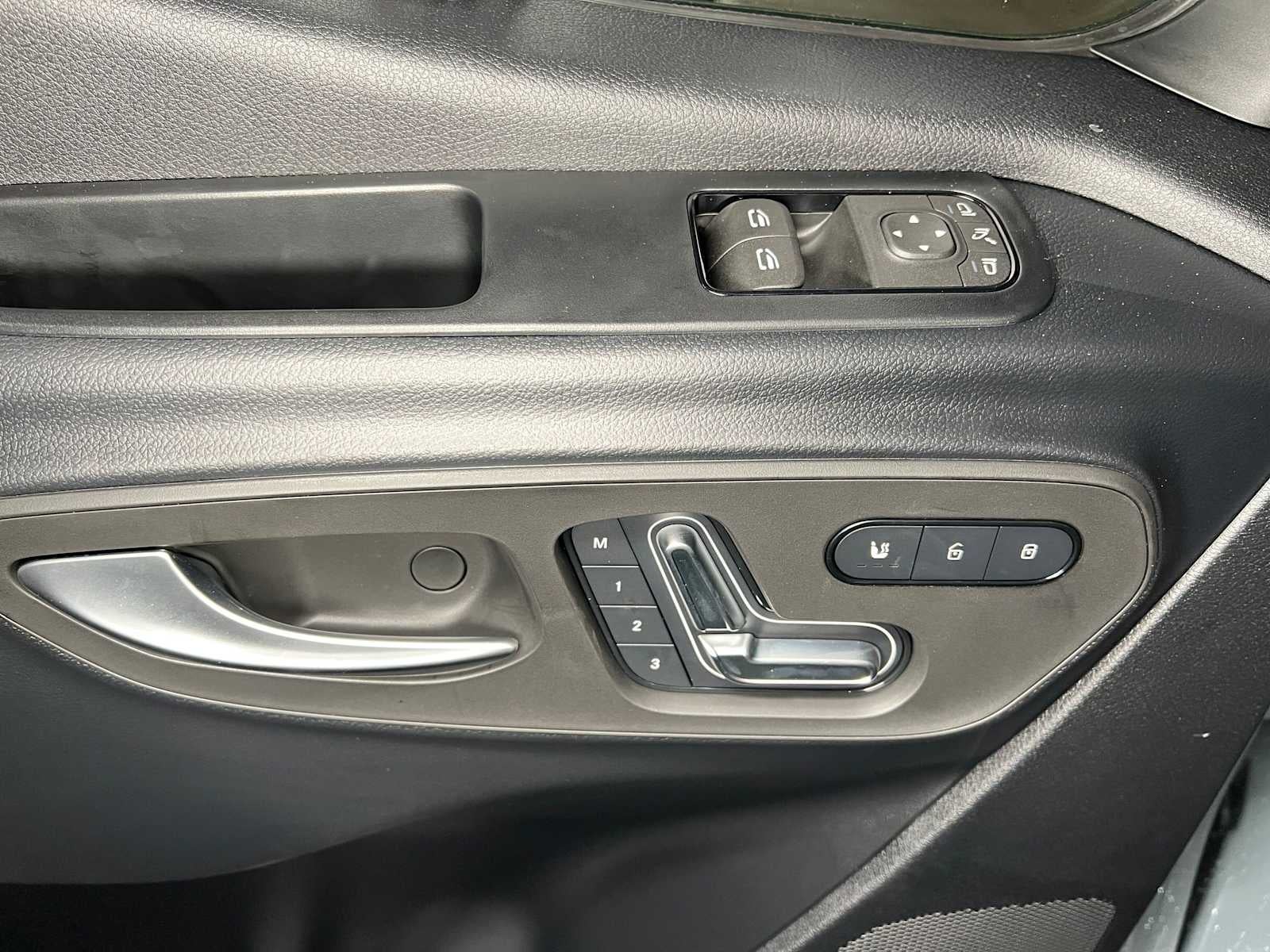 2026 Mercedes-Benz Sprinter Crew 2500 Standard Roof I4 Diesel HO 144 AWD