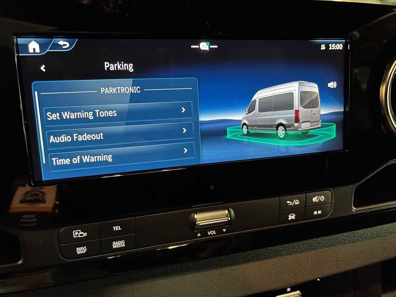 2026 Mercedes-Benz Sprinter Crew 2500 Standard Roof I4 Diesel HO 144 AWD