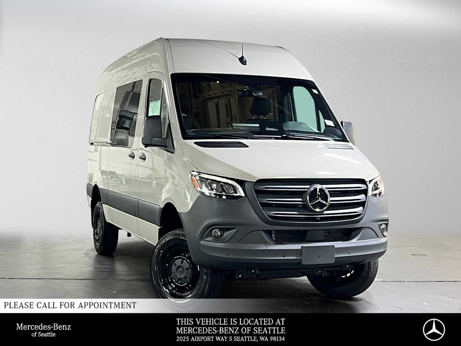2026 Mercedes-Benz Sprinter Cargo 2500 Standard Roof I4 Diesel HO 144 AWD