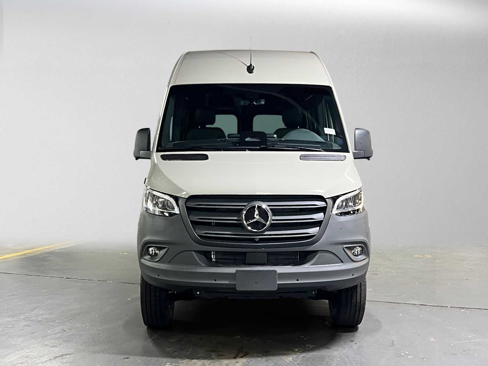 2026 Mercedes-Benz Sprinter Cargo 2500 Standard Roof I4 Diesel HO 144 AWD