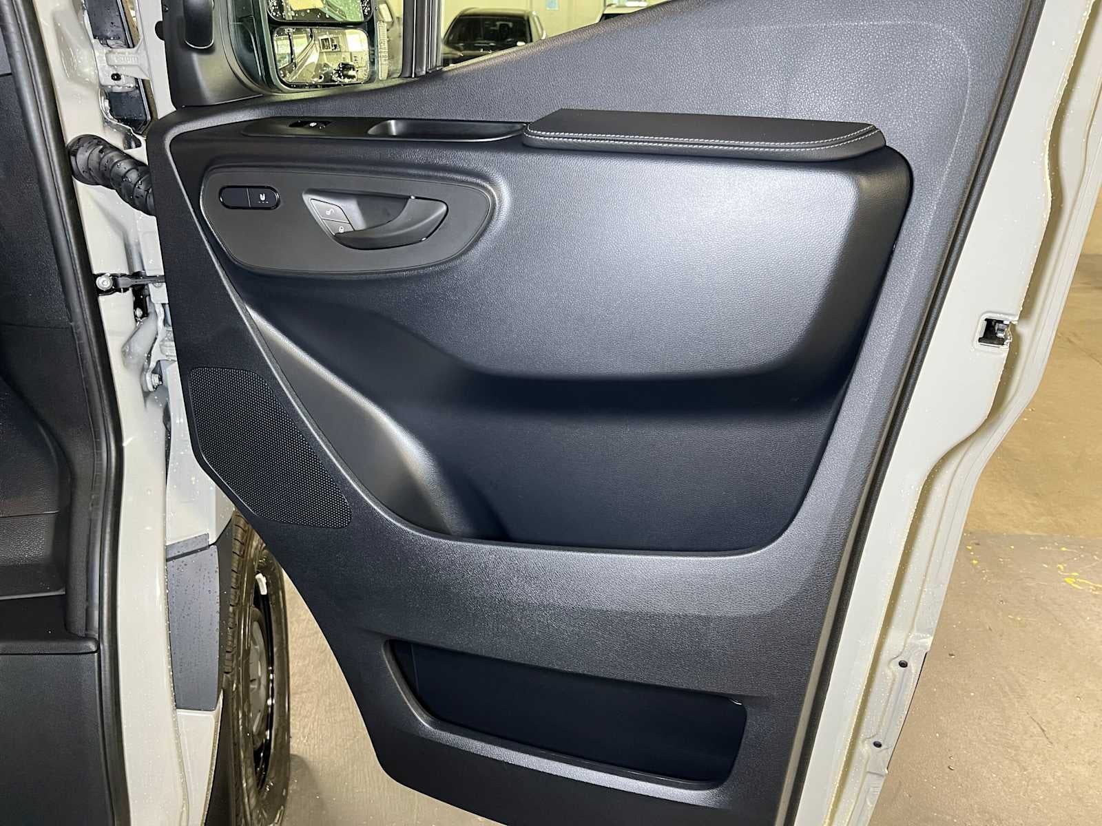 2026 Mercedes-Benz Sprinter Cargo 2500 Standard Roof I4 Diesel HO 144 AWD