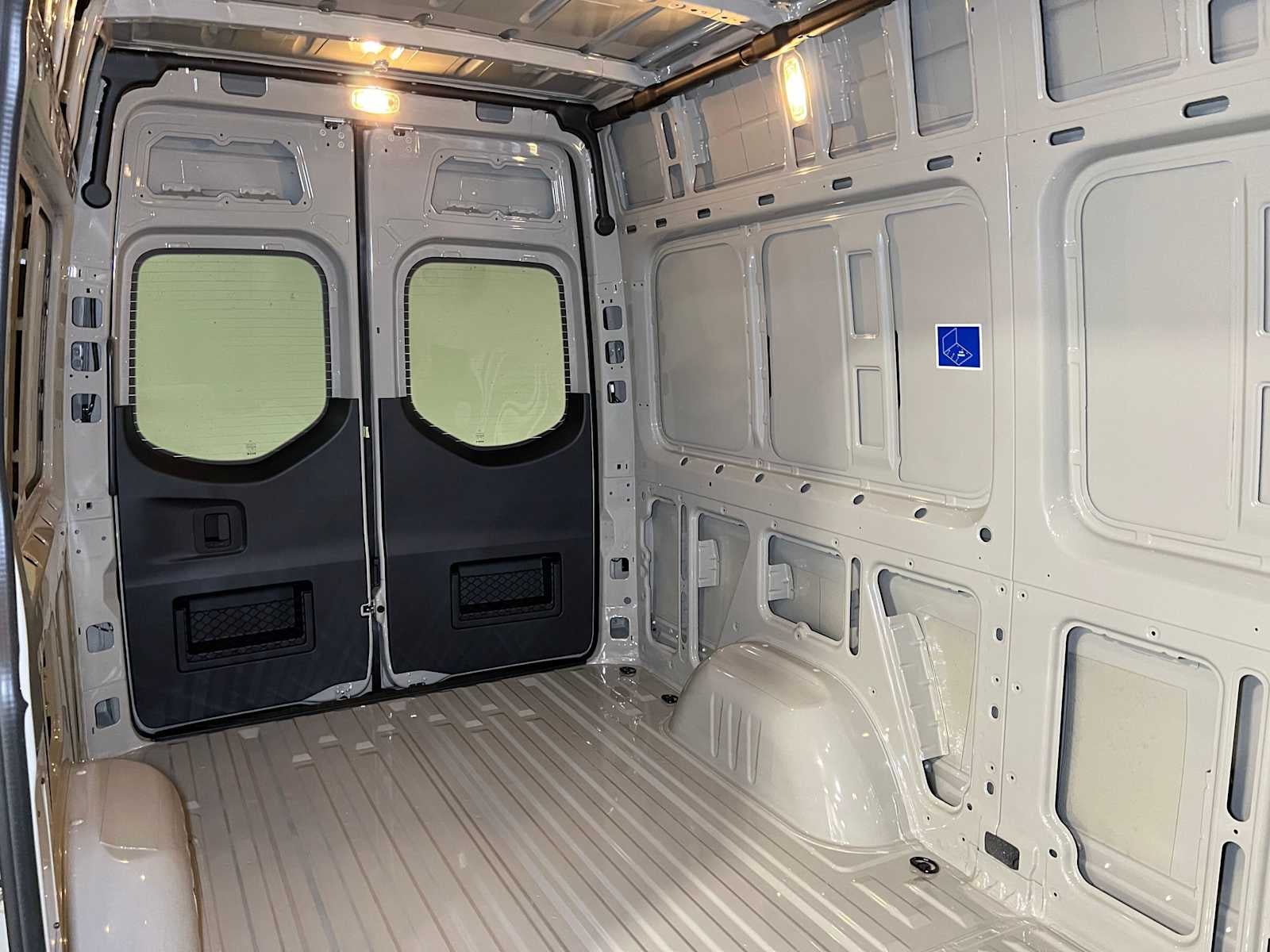 2026 Mercedes-Benz Sprinter Cargo 2500 Standard Roof I4 Diesel HO 144 AWD