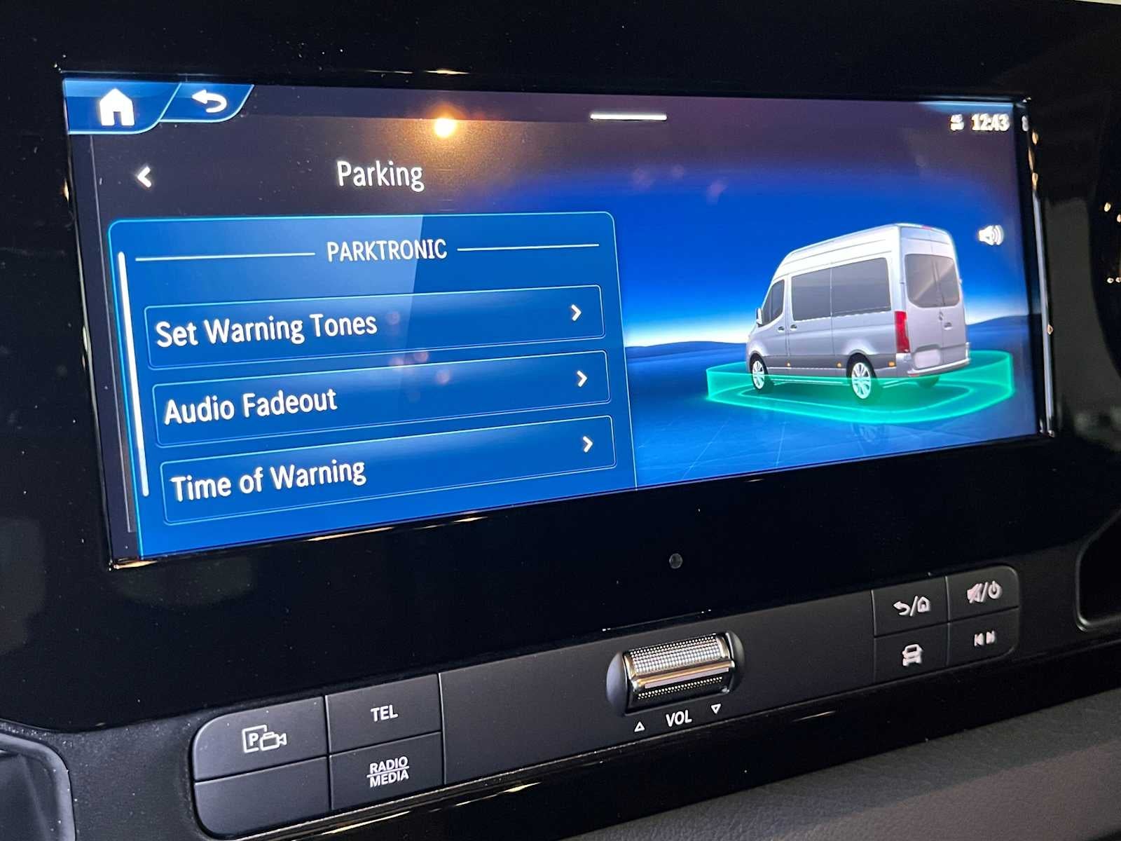 2026 Mercedes-Benz Sprinter Cargo 2500 Standard Roof I4 Diesel HO 144 AWD