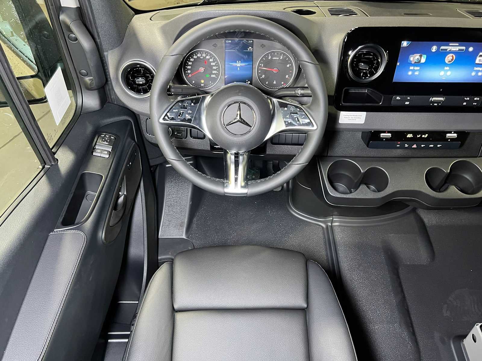 2026 Mercedes-Benz Sprinter Cargo 2500 Standard Roof I4 Diesel HO 144 AWD