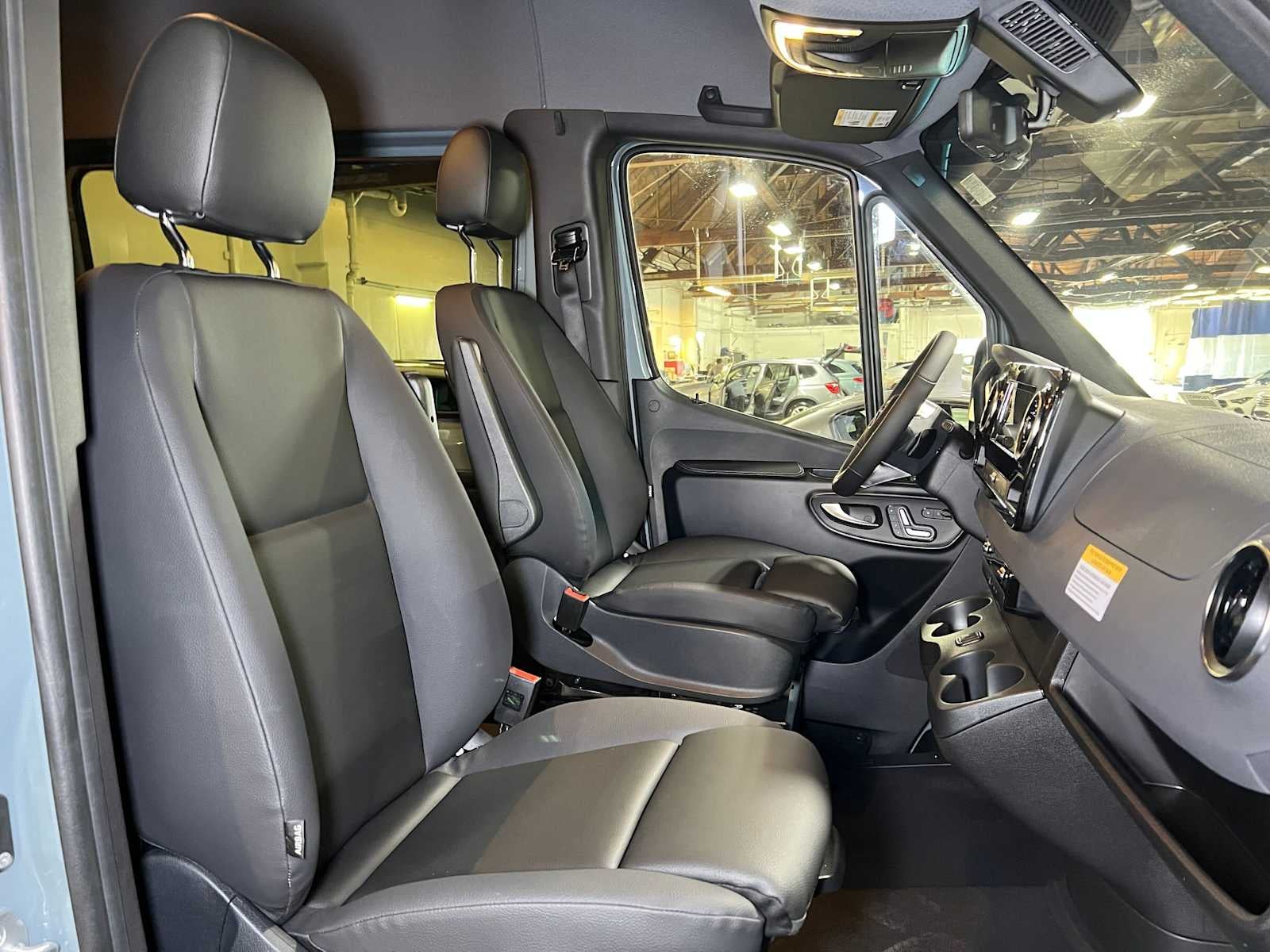 2026 Mercedes-Benz Sprinter Crew 2500 Standard Roof I4 Diesel HO 144 AWD