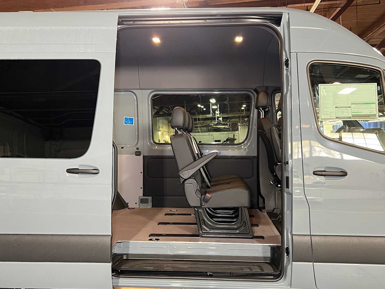 2026 Mercedes-Benz Sprinter Crew 2500 Standard Roof I4 Diesel HO 144 AWD