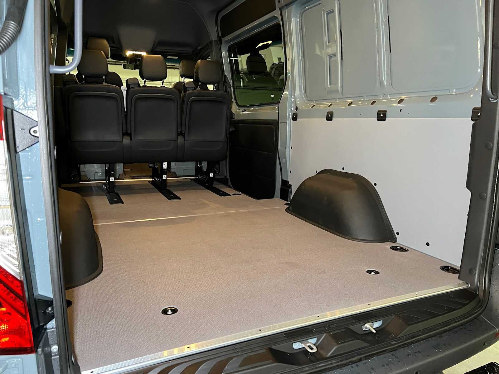 2026 Mercedes-Benz Sprinter Crew 2500 Standard Roof I4 Diesel HO 144 AWD