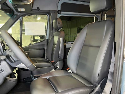 2026 Mercedes-Benz Sprinter Crew 2500 Standard Roof I4 Diesel HO 144 AWD