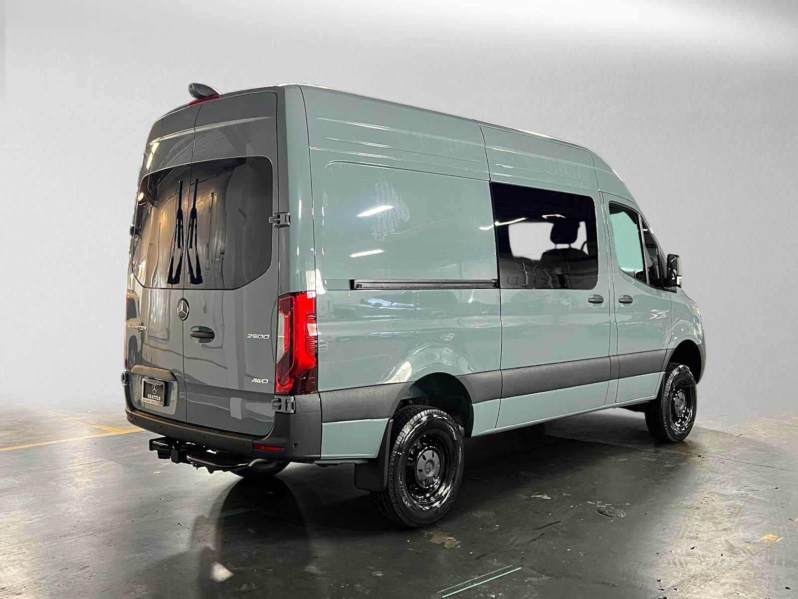2026 Mercedes-Benz Sprinter Crew 2500 Standard Roof I4 Diesel HO 144 AWD