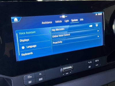 2026 Mercedes-Benz Sprinter Crew 2500 Standard Roof I4 Diesel HO 144 AWD