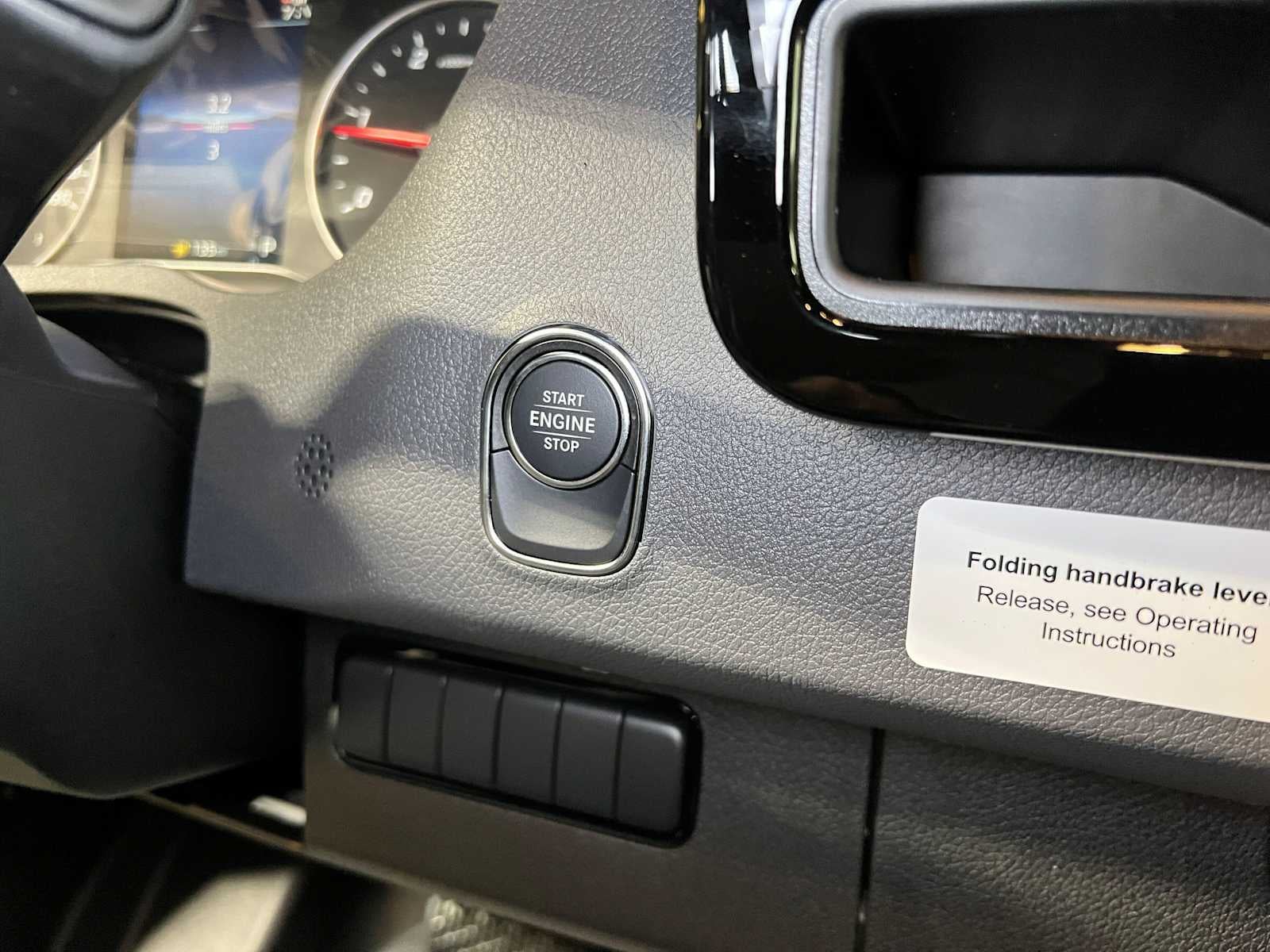 2026 Mercedes-Benz Sprinter Cargo 2500 Standard Roof I4 Diesel HO 144 AWD