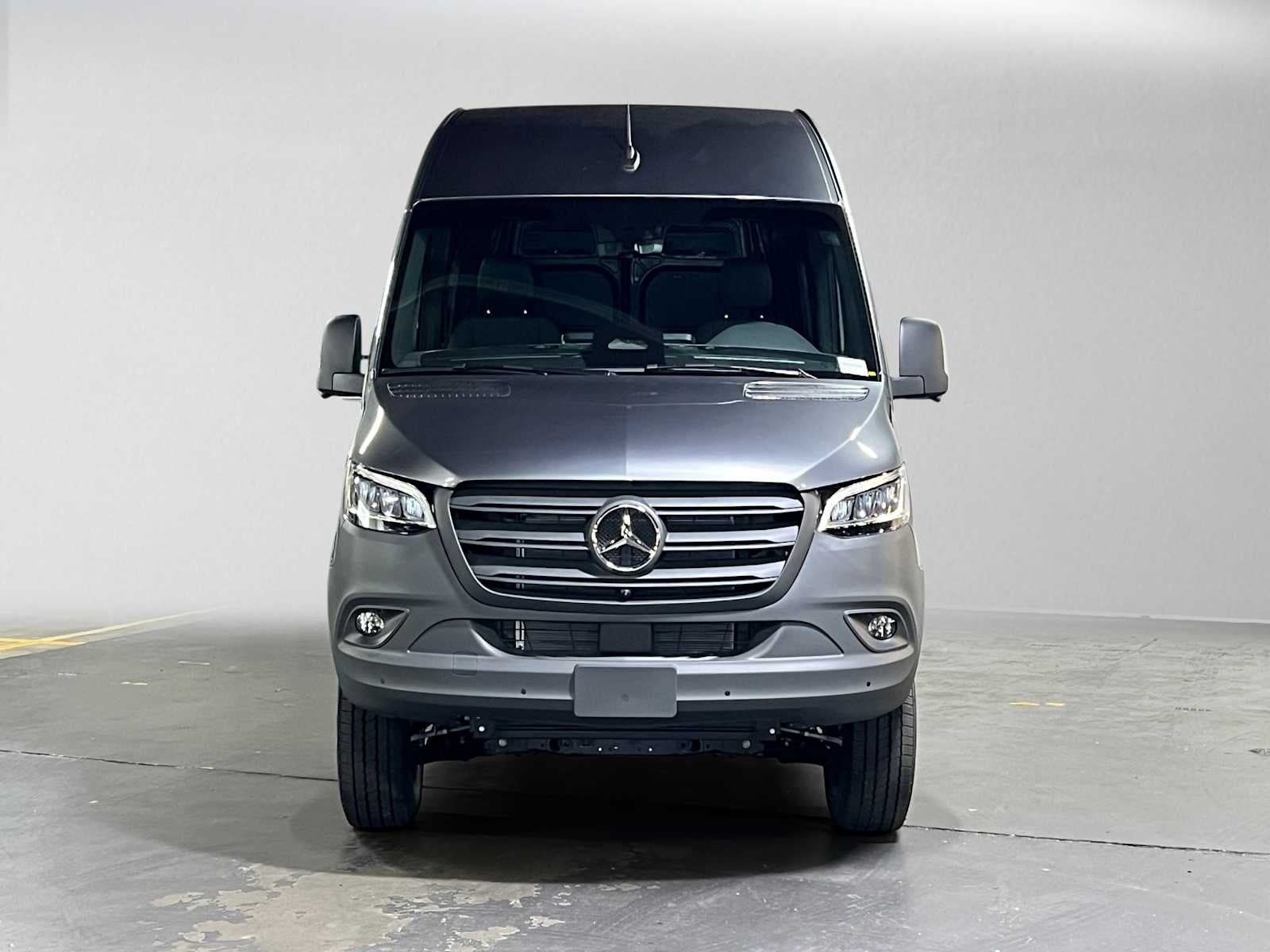 2026 Mercedes-Benz Sprinter Cargo 2500 Standard Roof I4 Diesel HO 144 AWD