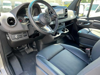 2026 Mercedes-Benz Sprinter 2500 Standard Roof I4 Diesel HO 144 AWD