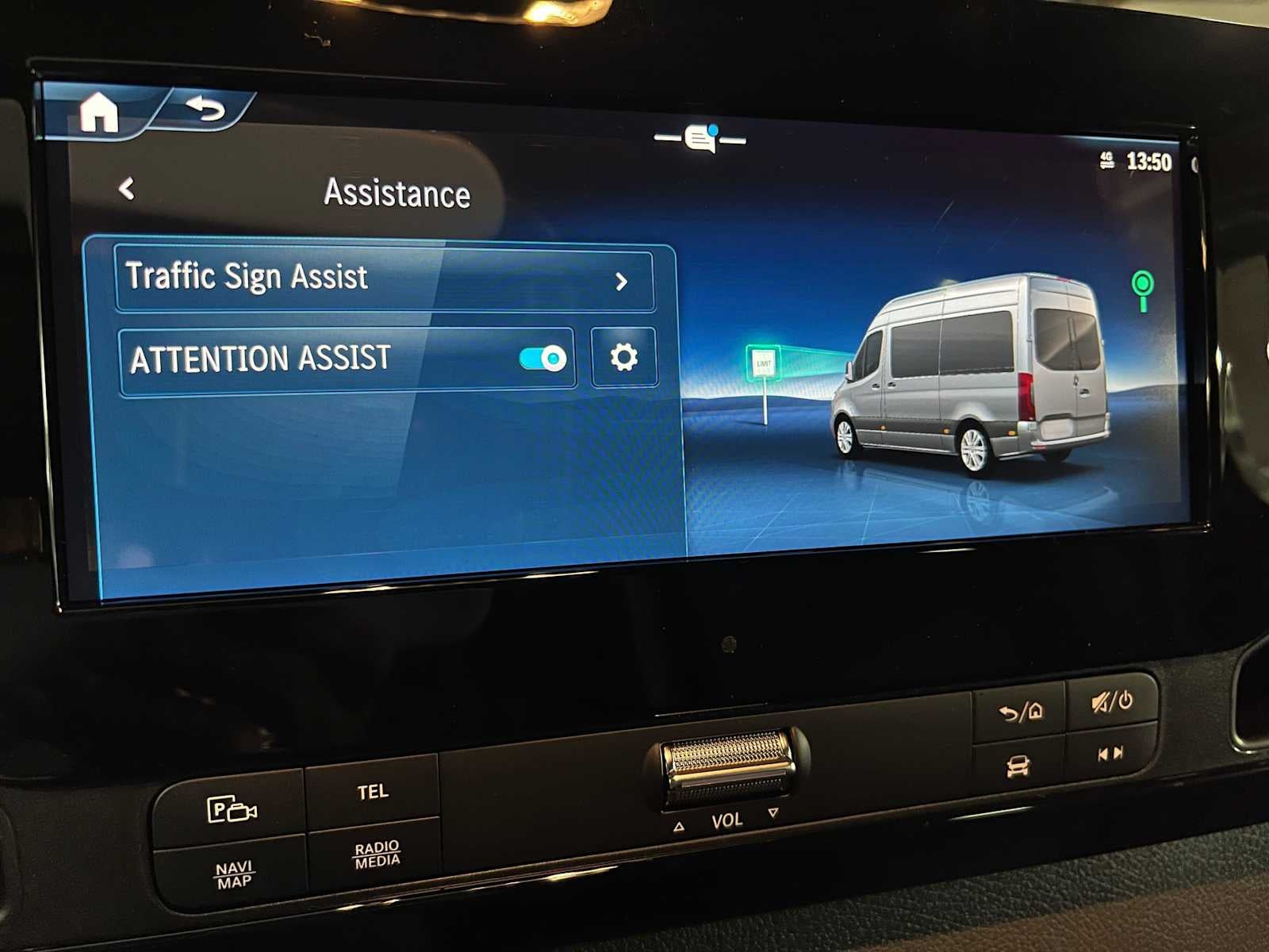2026 Mercedes-Benz Sprinter 2500 Standard Roof I4 Diesel HO 144 AWD