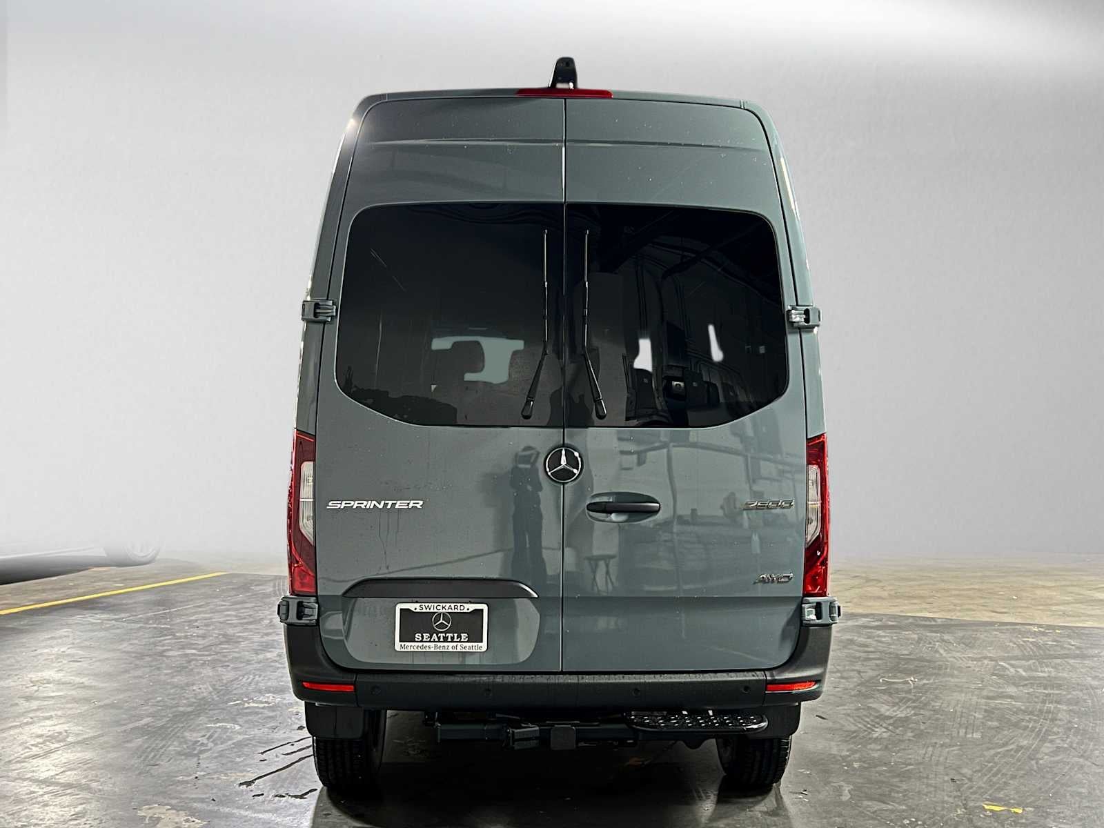 2026 Mercedes-Benz Sprinter 2500 Standard Roof I4 Diesel HO 144 AWD