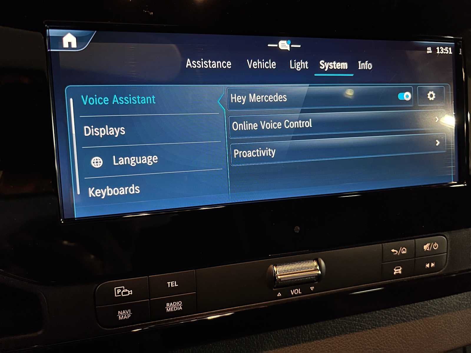 2026 Mercedes-Benz Sprinter 2500 Standard Roof I4 Diesel HO 144 AWD