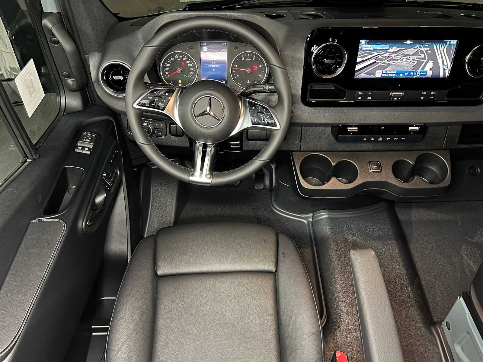 2026 Mercedes-Benz Sprinter 2500 Standard Roof I4 Diesel HO 144 AWD