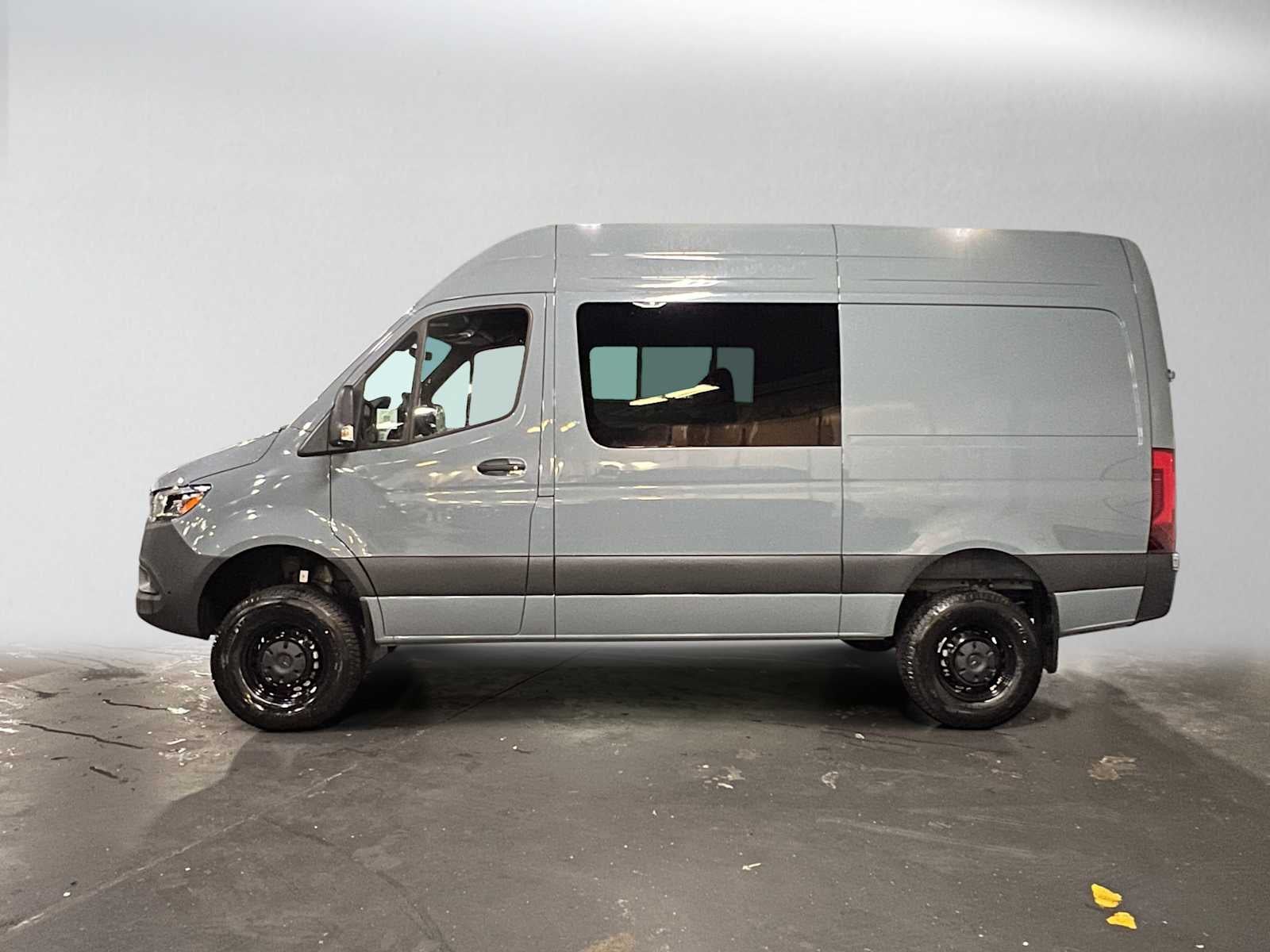 2026 Mercedes-Benz Sprinter 2500 Standard Roof I4 Diesel HO 144 AWD