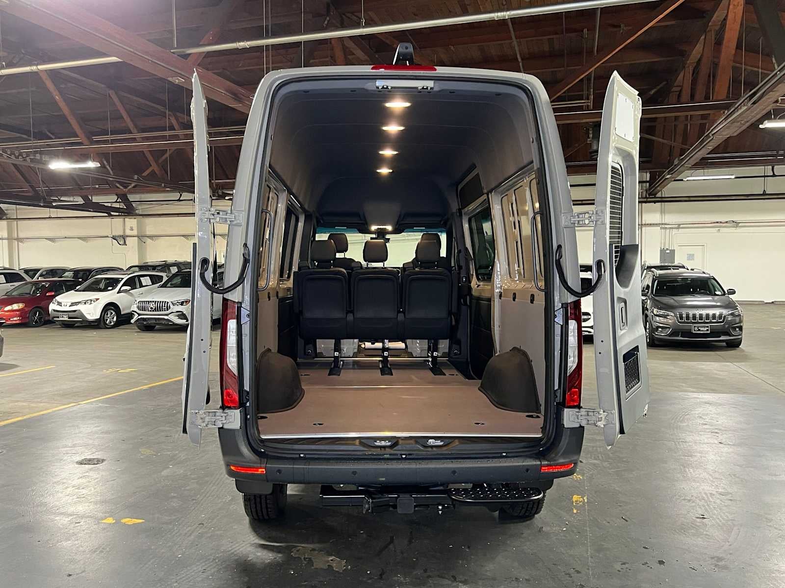 2026 Mercedes-Benz Sprinter 2500 Standard Roof I4 Diesel HO 144 AWD