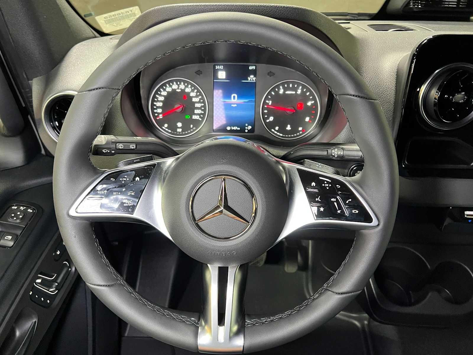 2026 Mercedes-Benz Sprinter 2500 Standard Roof I4 Diesel HO 144 AWD