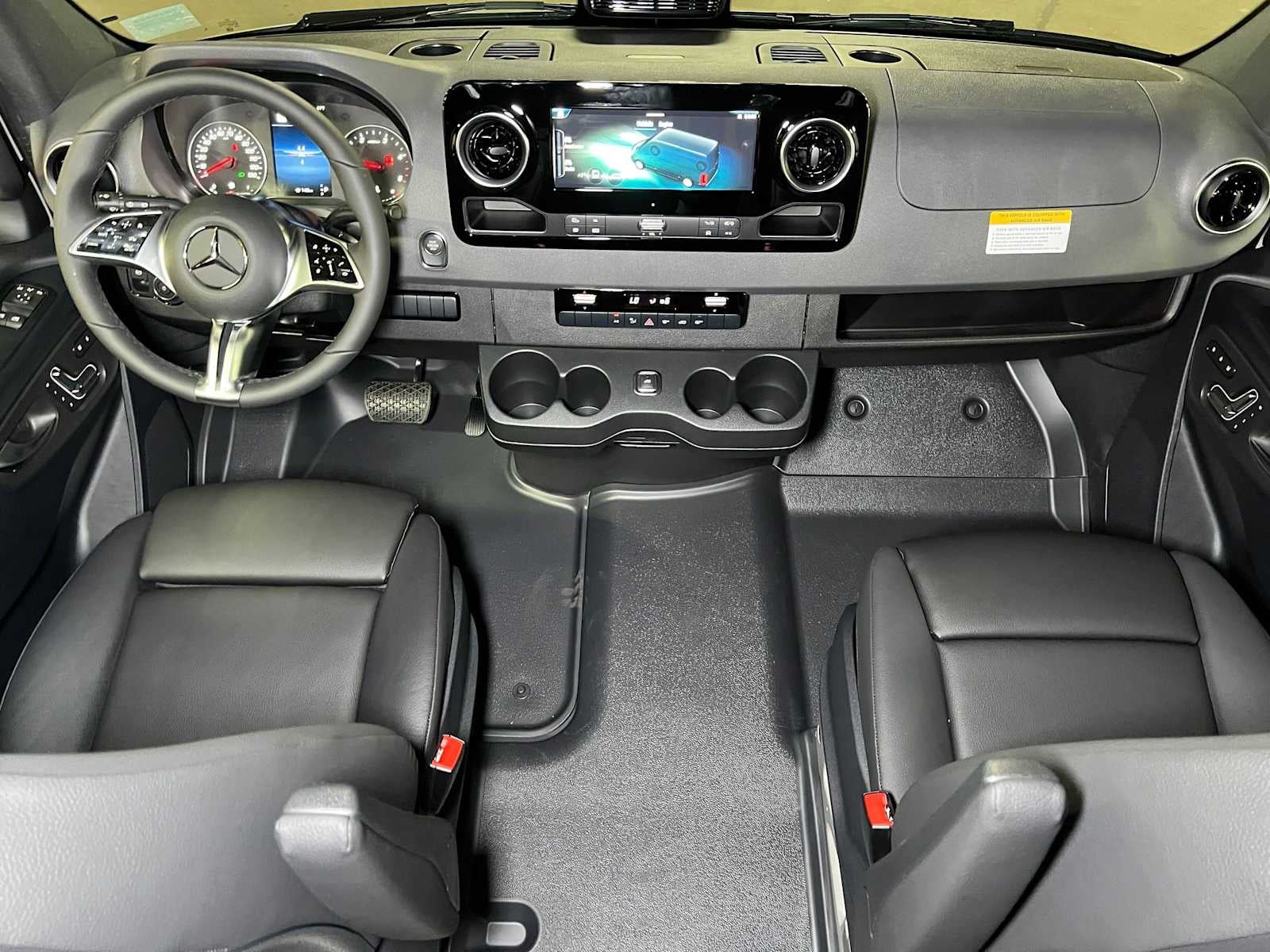 2026 Mercedes-Benz Sprinter 2500 Standard Roof I4 Diesel HO 144 AWD