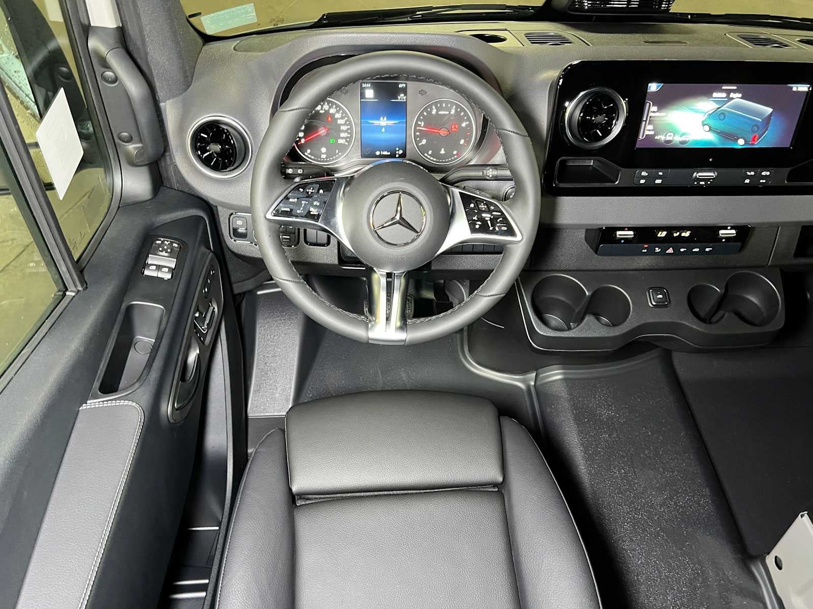 2026 Mercedes-Benz Sprinter 2500 Standard Roof I4 Diesel HO 144 AWD