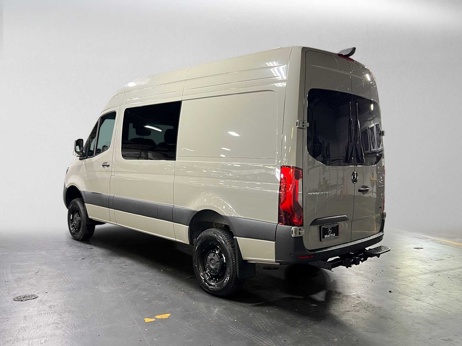 2026 Mercedes-Benz Sprinter 2500 Standard Roof I4 Diesel HO 144 AWD