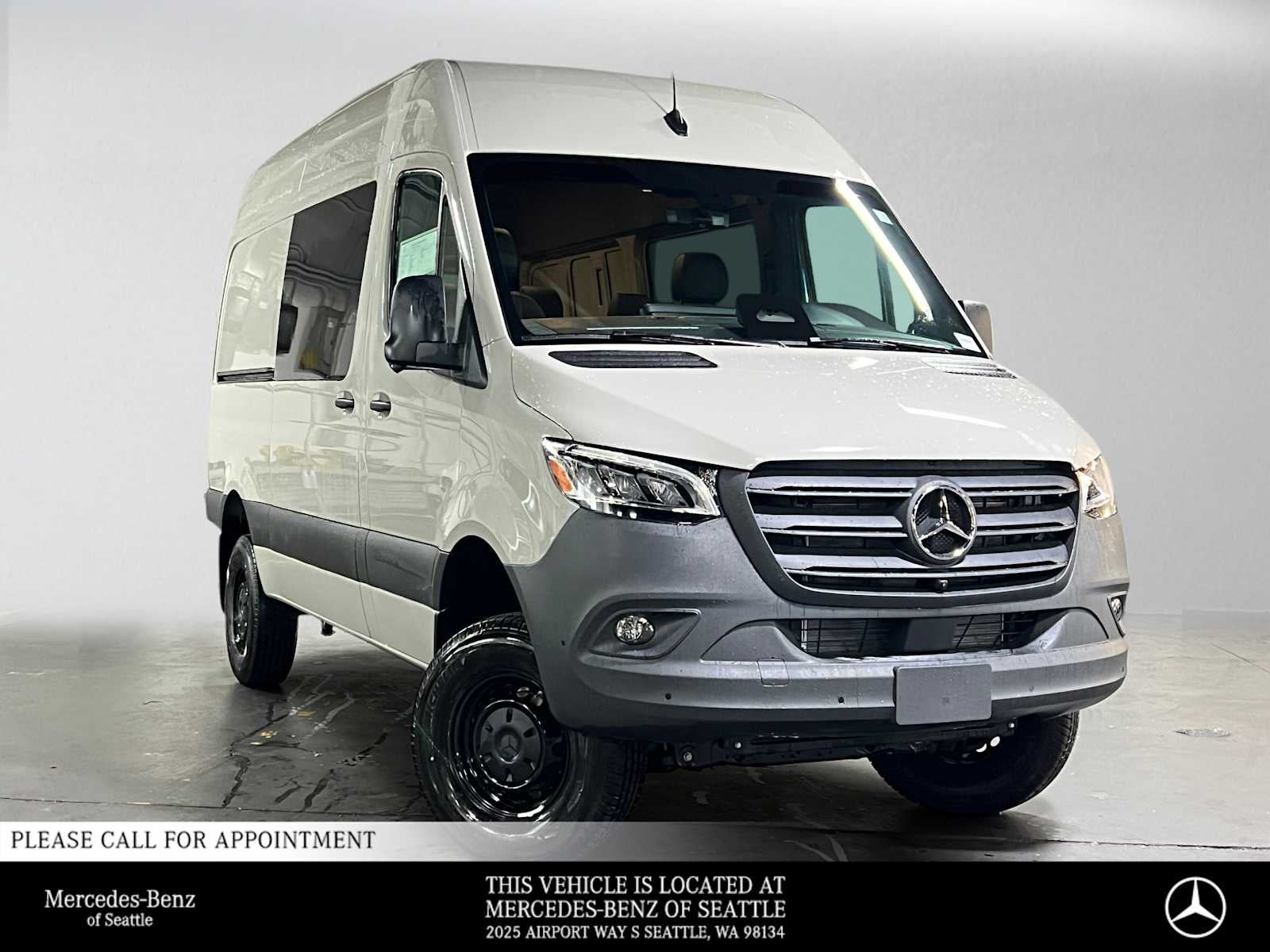 2026 Mercedes-Benz Sprinter 2500 Standard Roof I4 Diesel HO 144 AWD