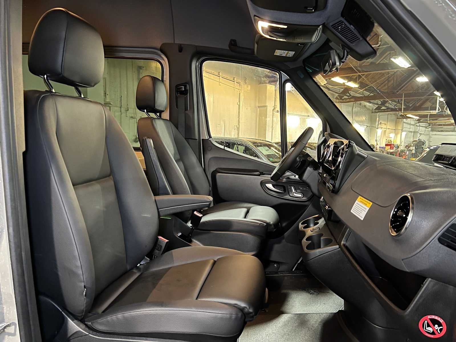 2026 Mercedes-Benz Sprinter 2500 Standard Roof I4 Diesel HO 144 AWD