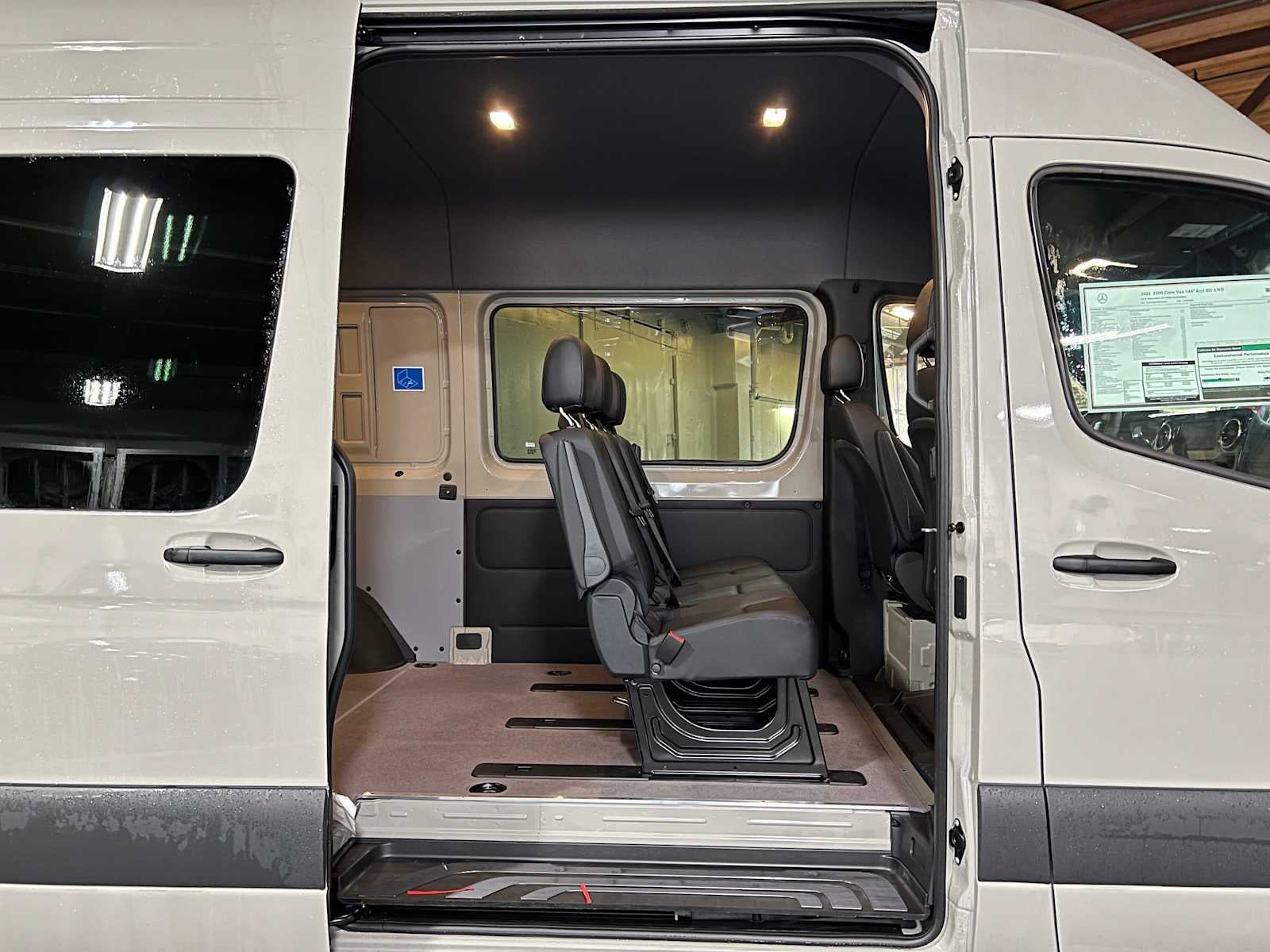 2026 Mercedes-Benz Sprinter 2500 Standard Roof I4 Diesel HO 144 AWD
