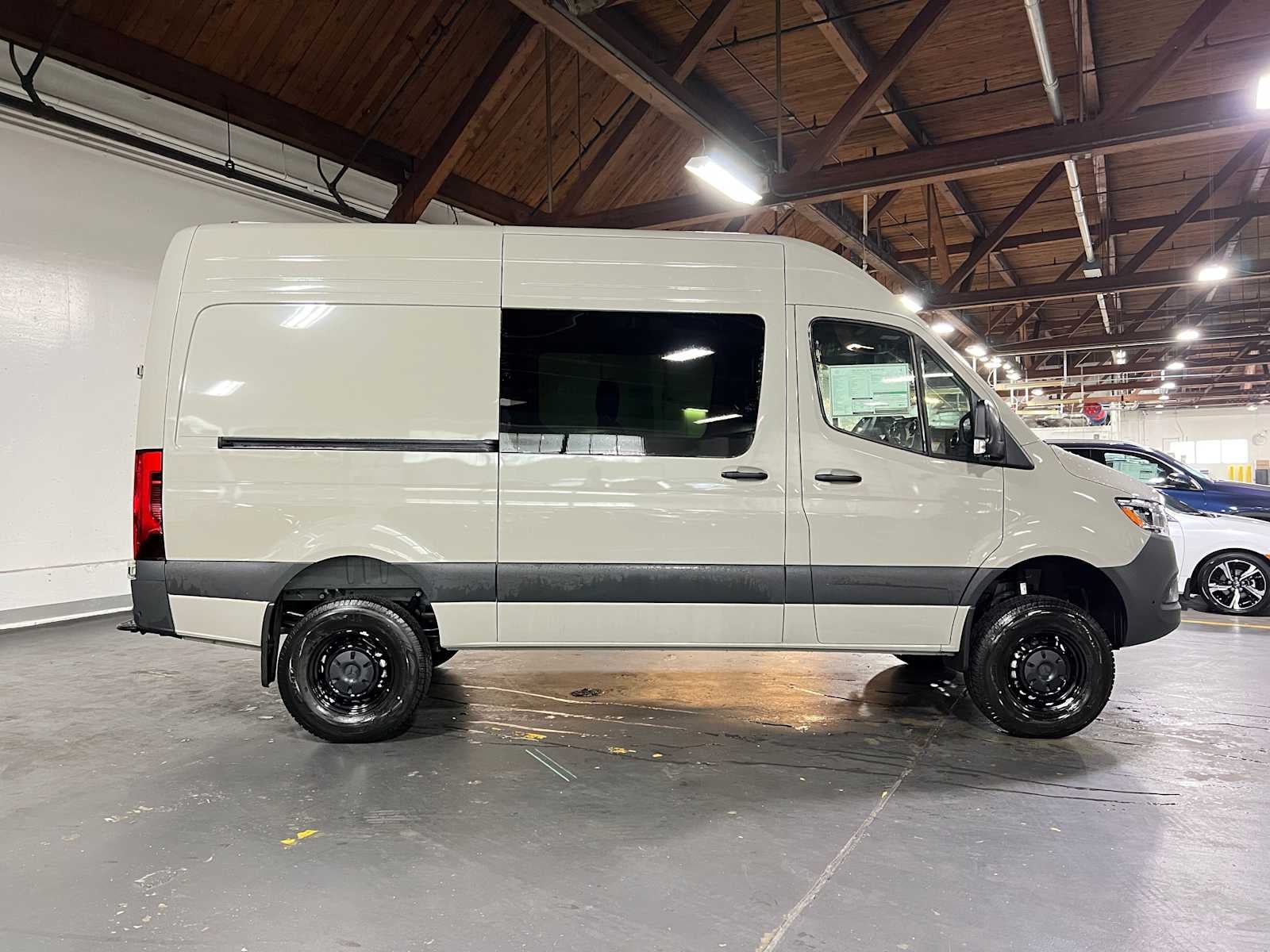 2026 Mercedes-Benz Sprinter 2500 Standard Roof I4 Diesel HO 144 AWD