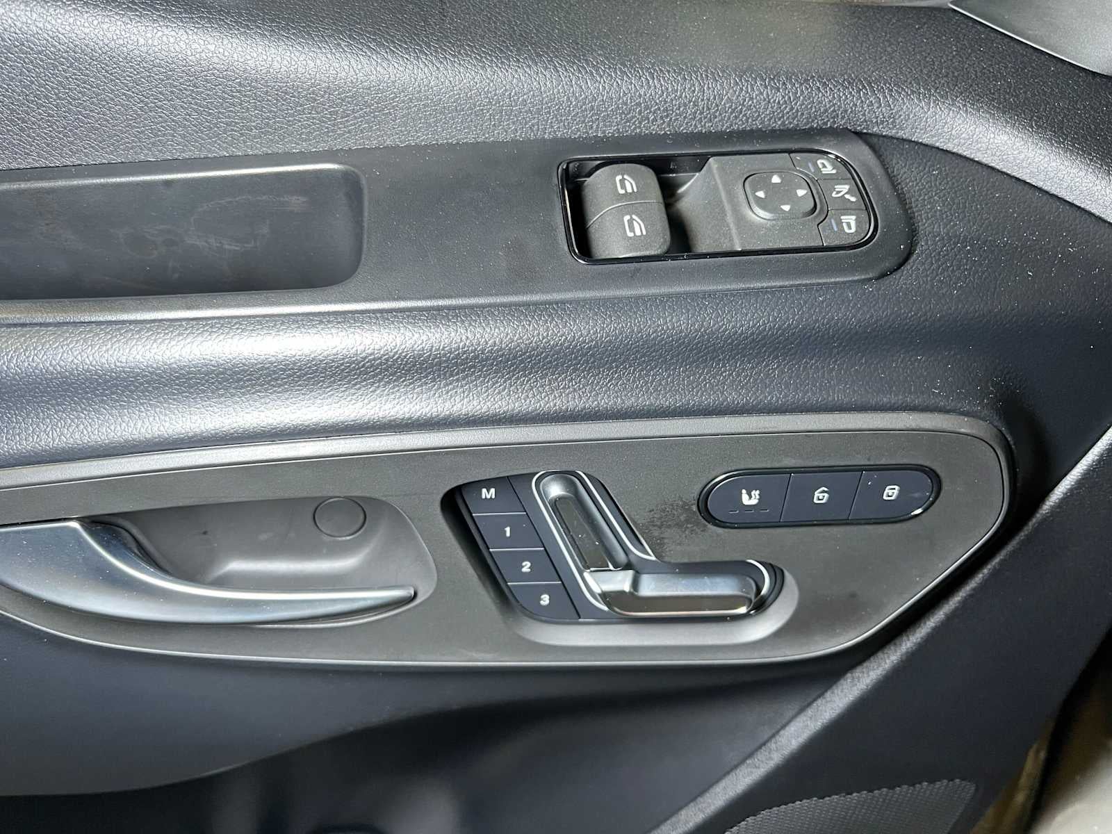2026 Mercedes-Benz Sprinter 2500 Standard Roof I4 Diesel HO 144 AWD