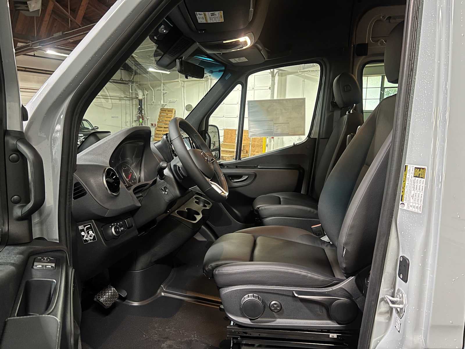2026 Mercedes-Benz Sprinter Cargo 2500 Standard Roof I4 Diesel HO 144 AWD