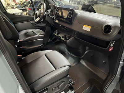 2026 Mercedes-Benz Sprinter 2500 Standard Roof I4 Diesel HO 144 AWD