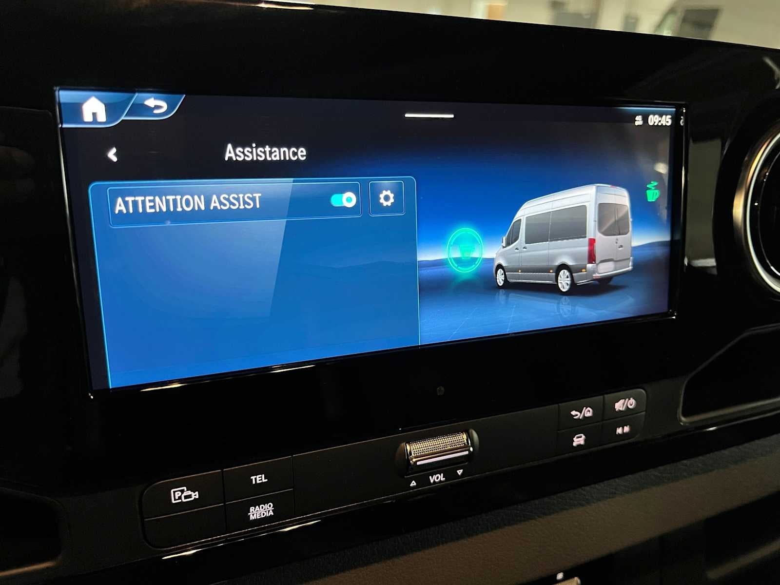 2026 Mercedes-Benz Sprinter 2500 Standard Roof I4 Diesel HO 144 AWD