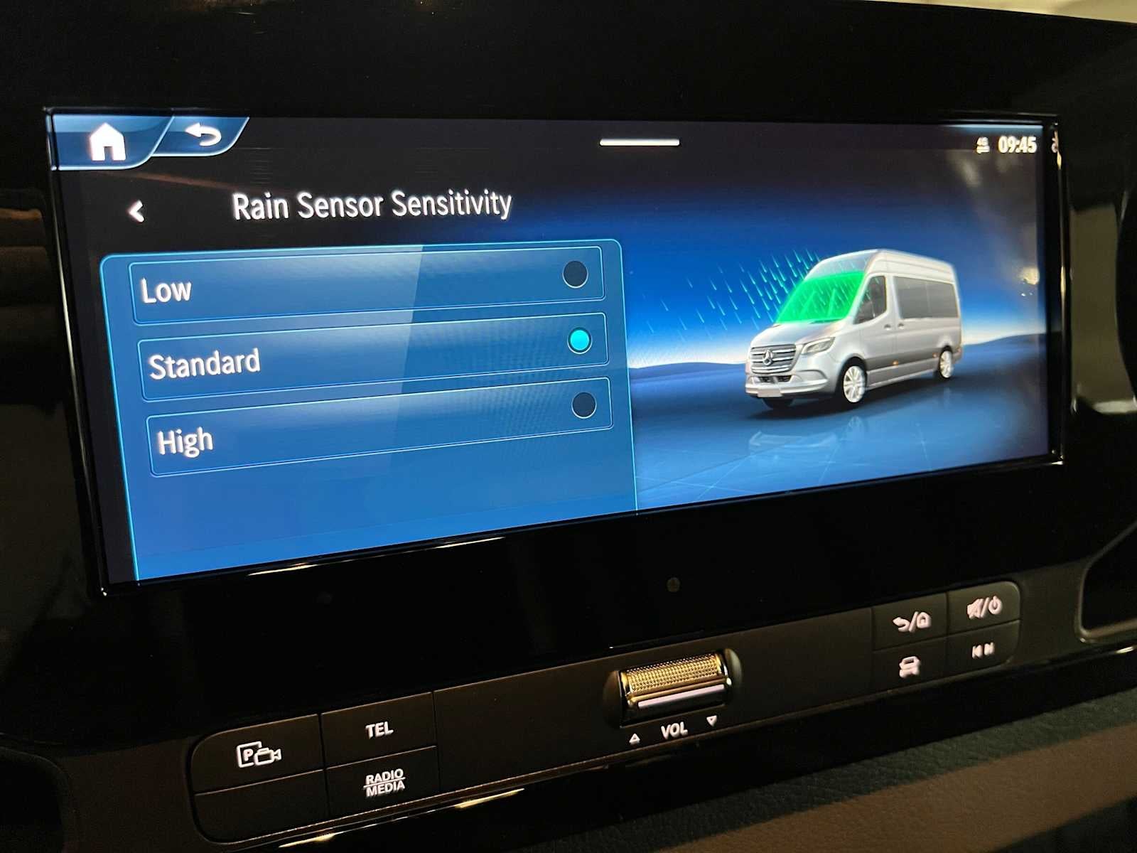 2026 Mercedes-Benz Sprinter 2500 Standard Roof I4 Diesel HO 144 AWD