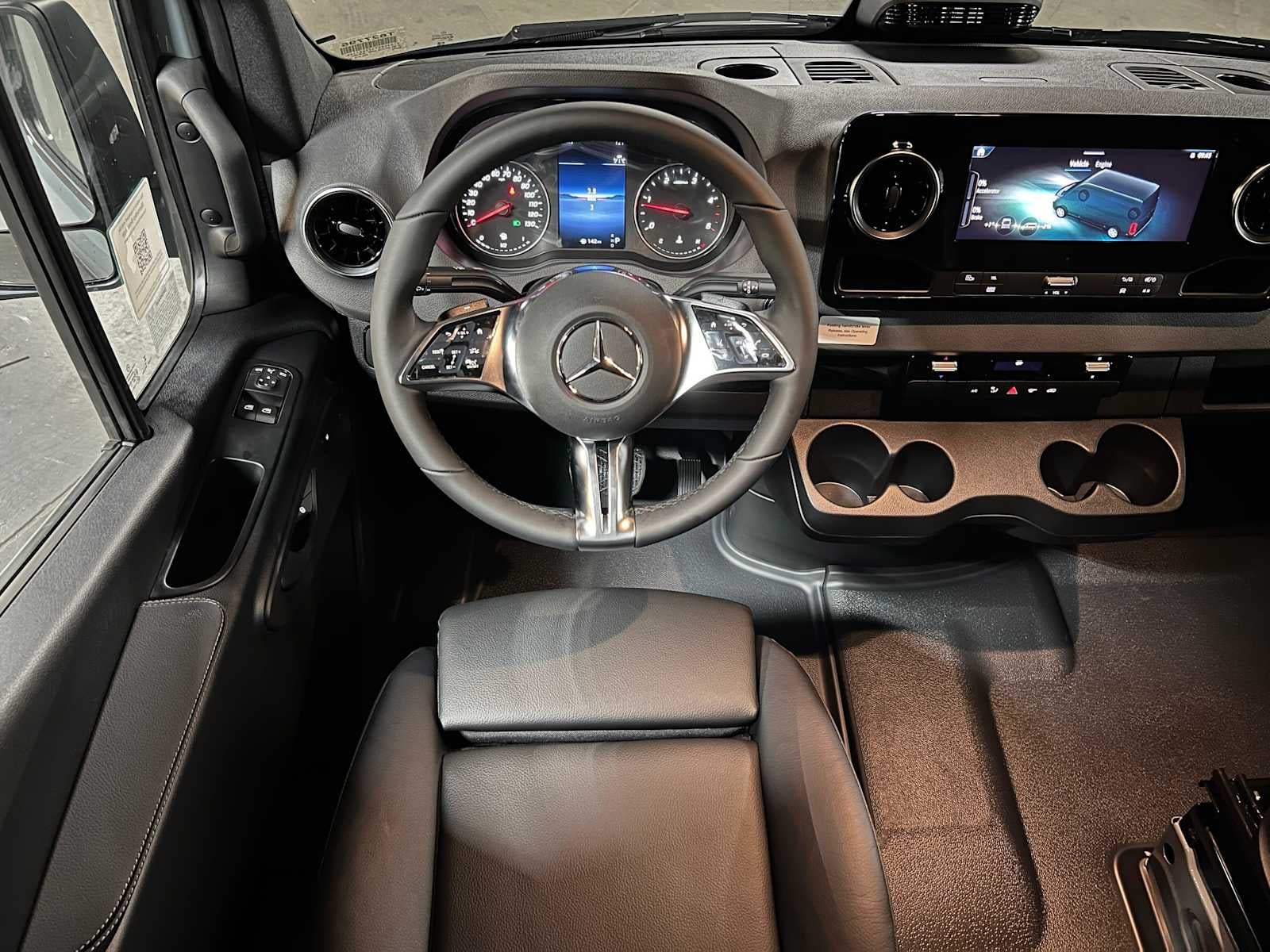 2026 Mercedes-Benz Sprinter 2500 Standard Roof I4 Diesel HO 144 AWD