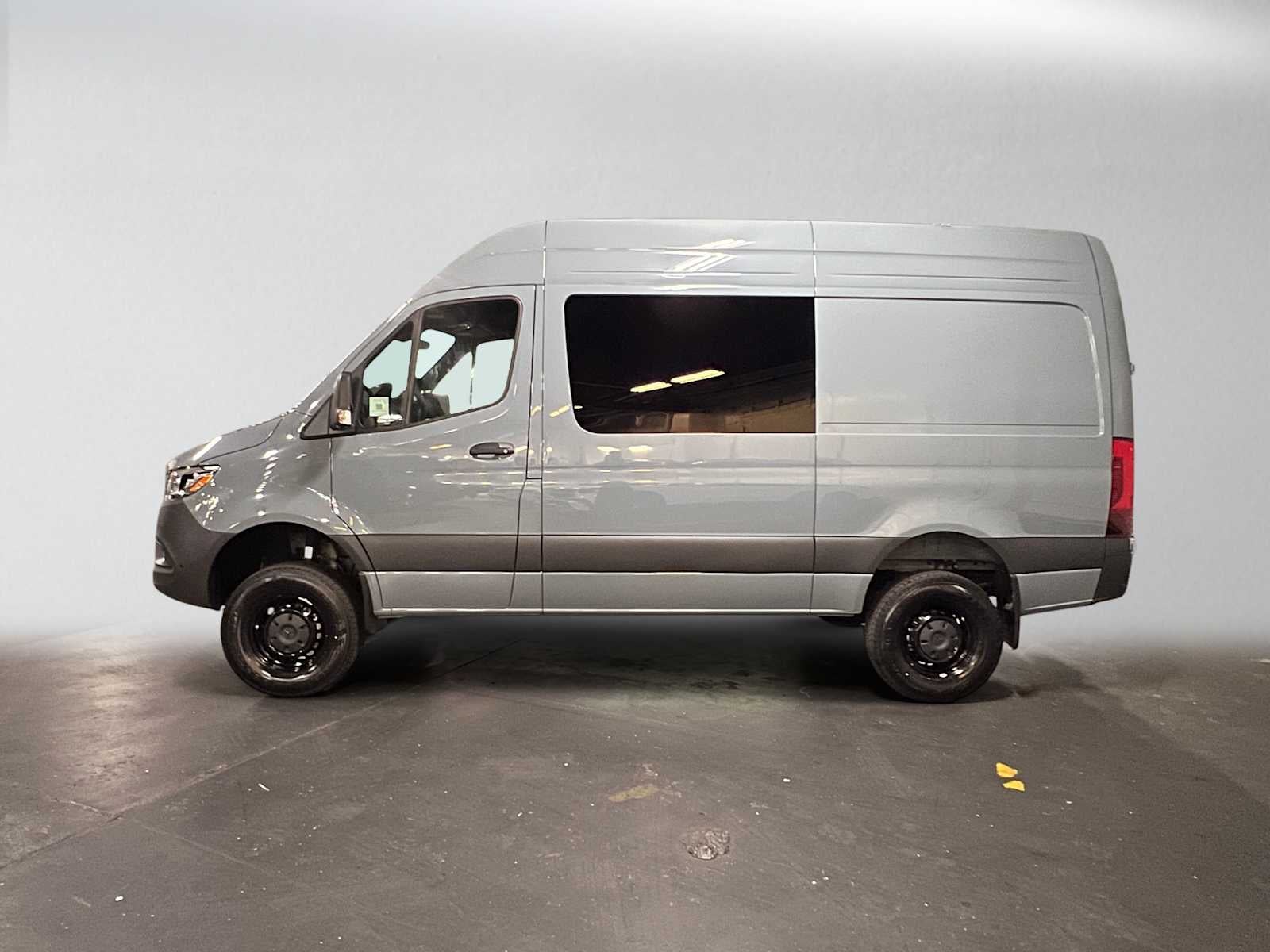 2026 Mercedes-Benz Sprinter 2500 Standard Roof I4 Diesel HO 144 AWD