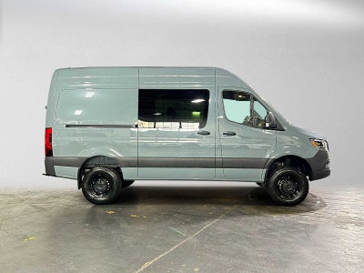 2026 Mercedes-Benz Sprinter Crew 2500 Standard Roof I4 Diesel HO 144 AWD