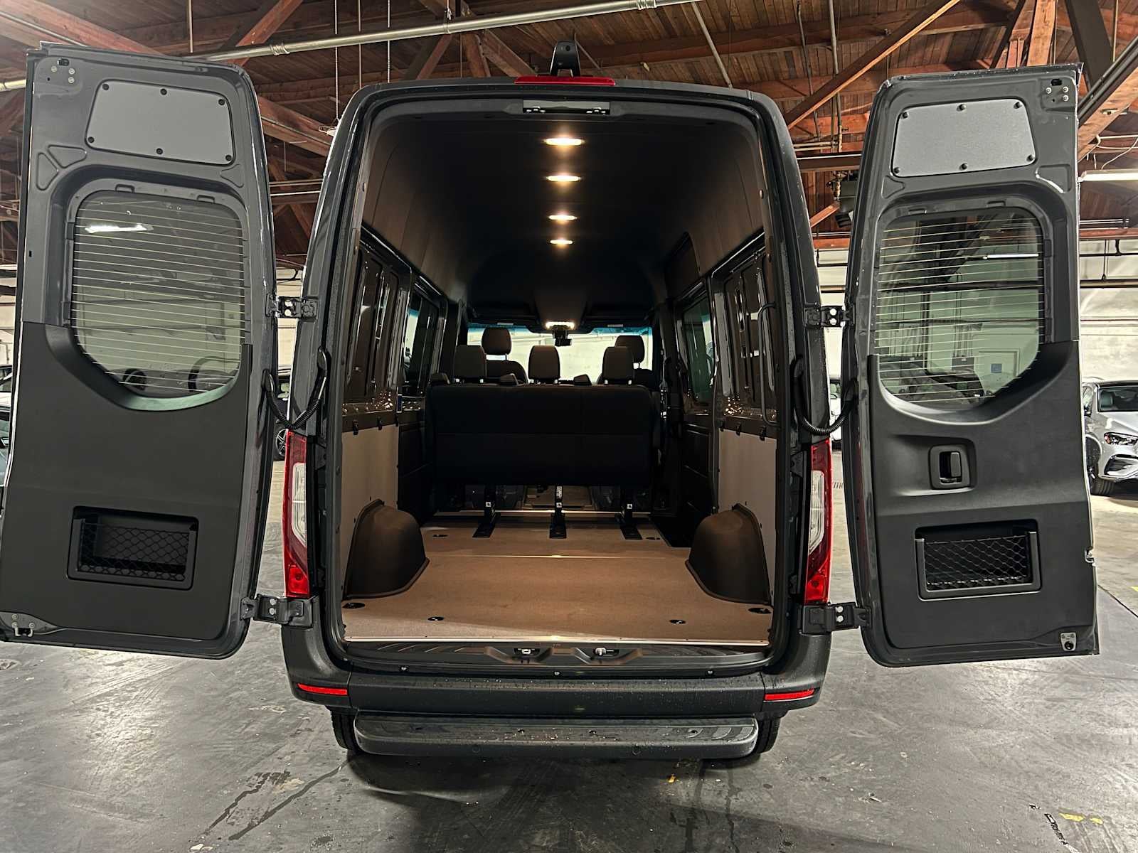 2026 Mercedes-Benz Sprinter 2500 Standard Roof I4 Diesel HO 144 AWD