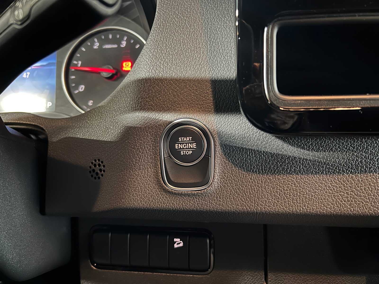 2026 Mercedes-Benz Sprinter 2500 Standard Roof I4 Diesel HO 144 AWD