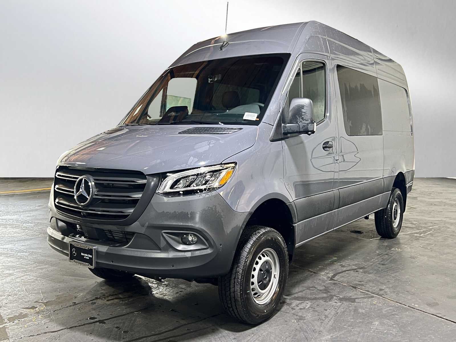 2026 Mercedes-Benz Sprinter 2500 Standard Roof I4 Diesel HO 144 AWD