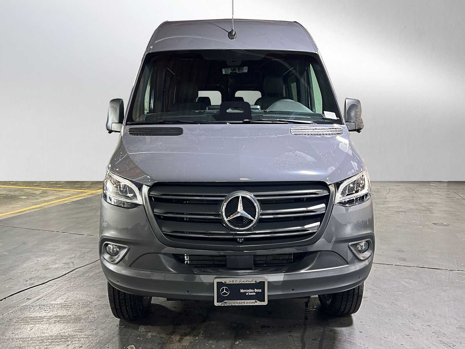 2026 Mercedes-Benz Sprinter 2500 Standard Roof I4 Diesel HO 144 AWD