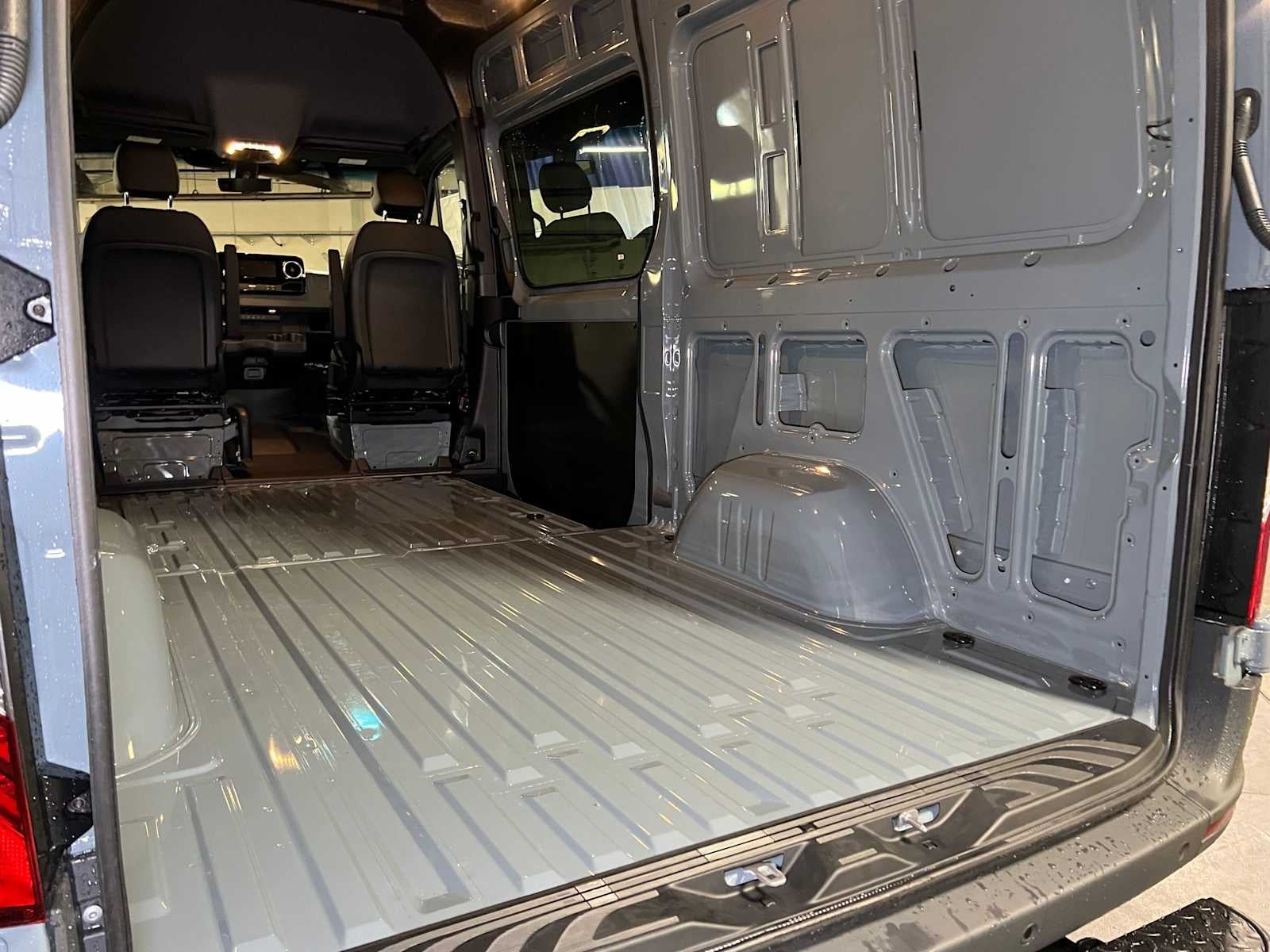2026 Mercedes-Benz Sprinter Cargo 2500 Standard Roof I4 Diesel HO 144 AWD