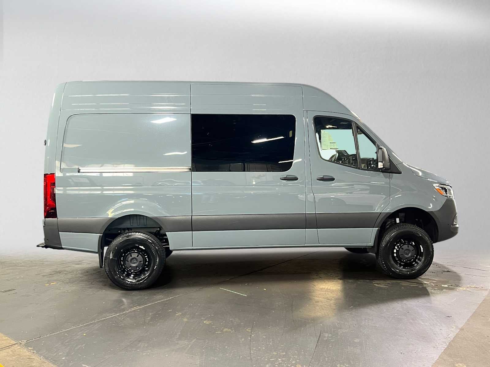 2026 Mercedes-Benz Sprinter Cargo 2500 Standard Roof I4 Diesel HO 144 AWD